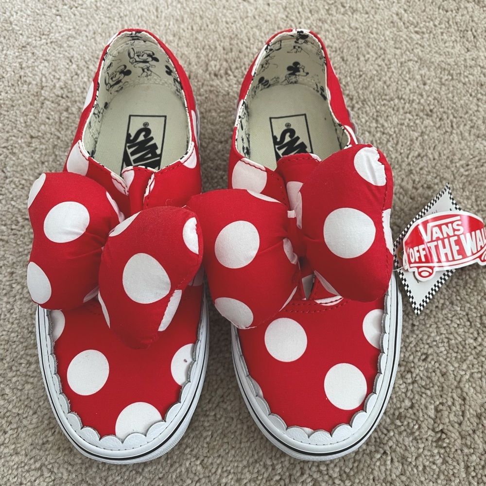 NWT Vans Disney x Authentic Gore